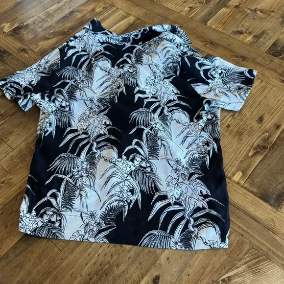 Reformation tropical goth button down, XL, VGUC - Picture 7 of 7